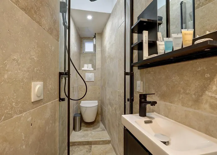 674 Square Mozart - Superb Studio In *