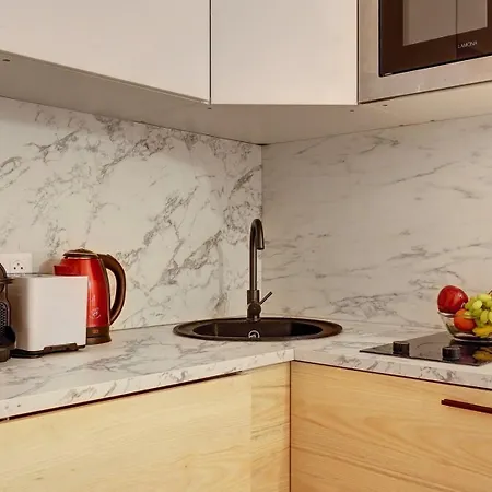 674 Square Mozart - Superb Studio In *